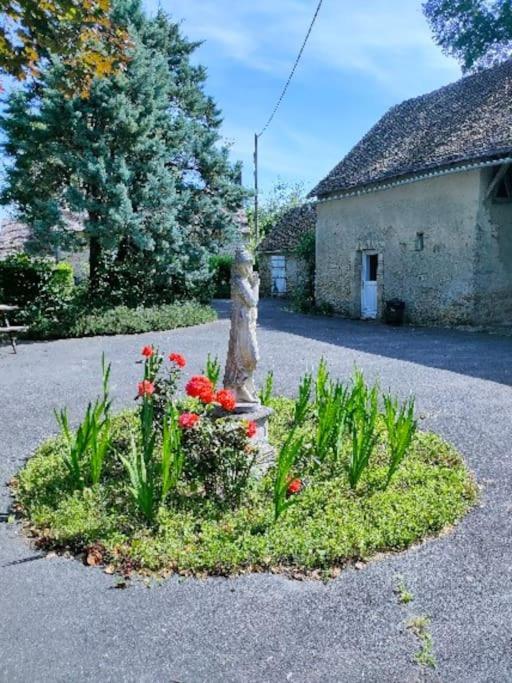 "Reves De Gamins", Gite De Campagne "La Camusiere" Proche Du Pole Europeen Et 24H Champagné エクステリア 写真
